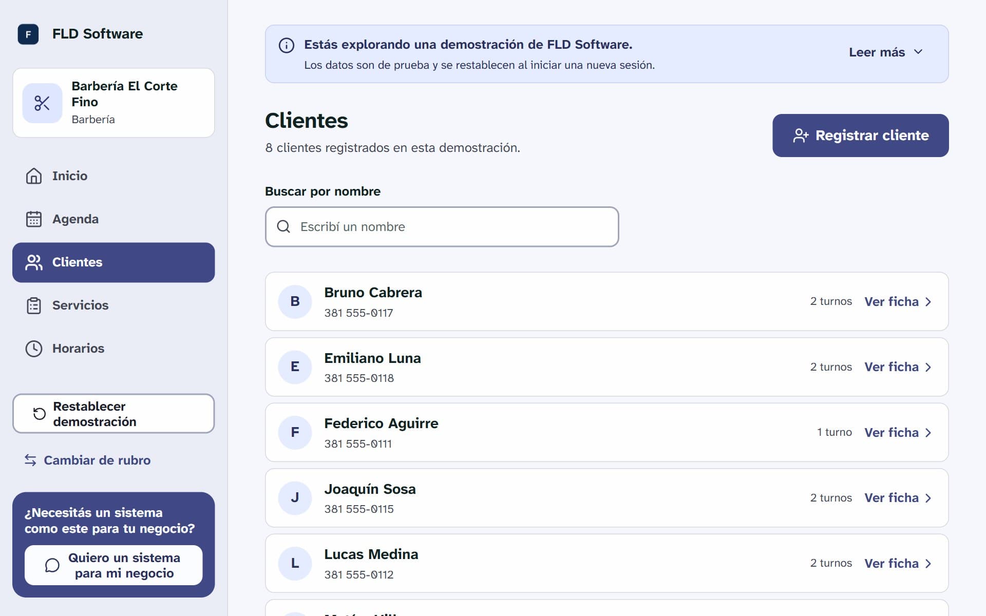 Listado de clientes del sistema de turnos con búsqueda por nombre y acceso a la ficha de cada uno